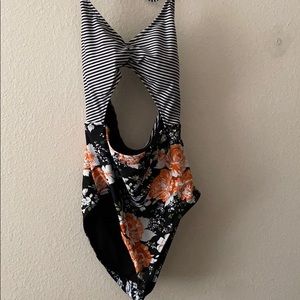 Cupshe women’s open back one piece swimsuit